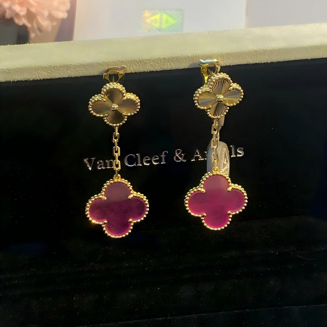 [Azure Tears Jewelry]NEW CLOVER 2 MOTIF PINK ENAMEL EARRINGS