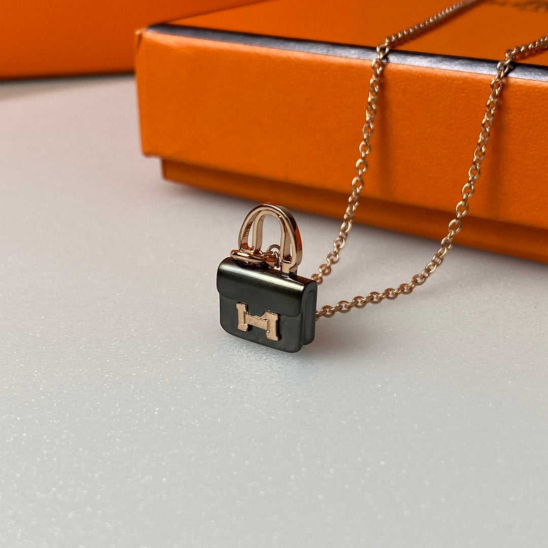 [Azure Tears]CONSTANCE BLACK PEDANT ROSE GOLD HALSKETTE