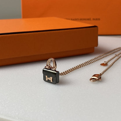 [Azure Tears]CONSTANCE BLACK PEDANT ROSE GOLD HALSKETTE