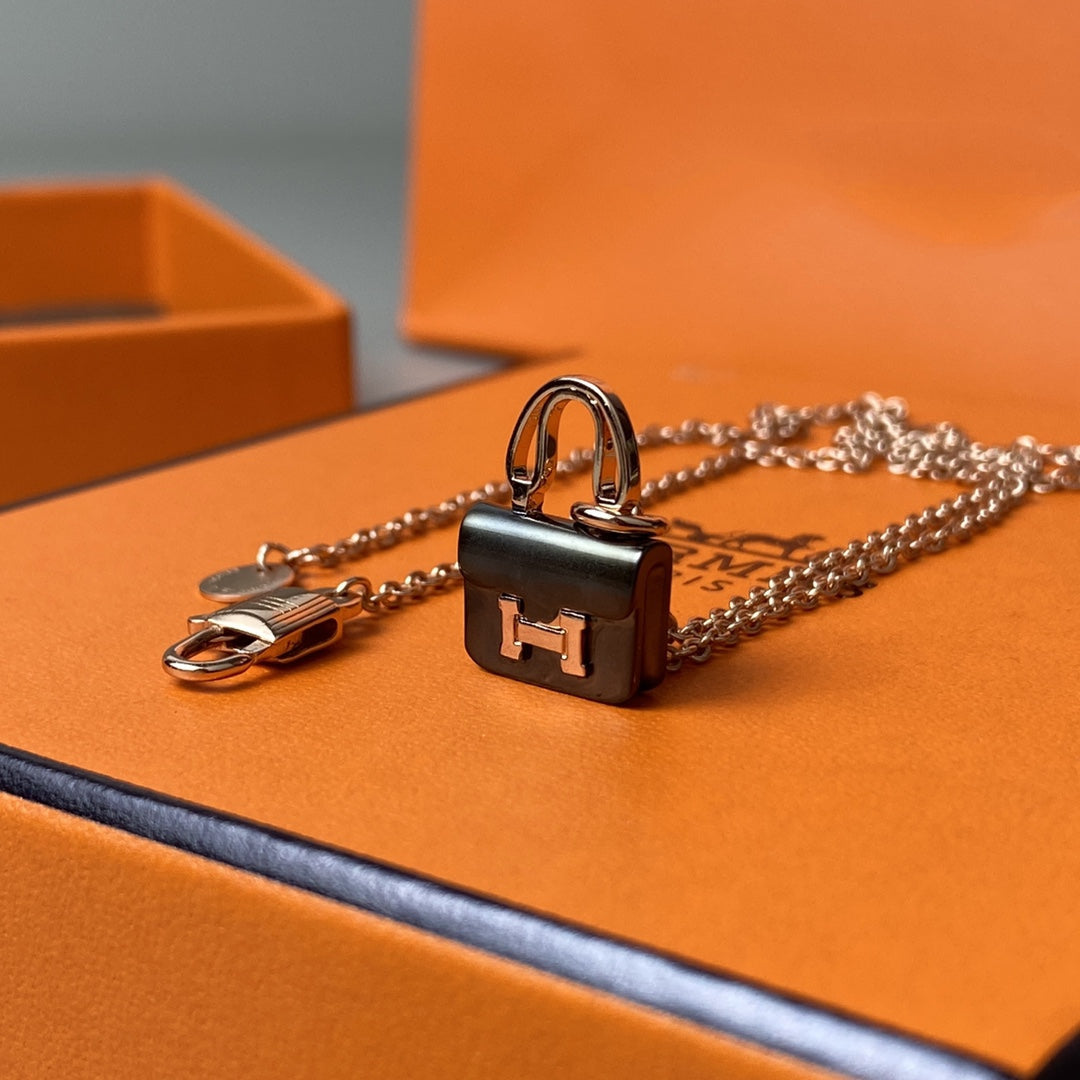 [Azure Tears]CONSTANCE BLACK PEDANT ROSE GOLD HALSKETTE