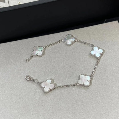 [Azure Tears]ラッキー クローバー 5モチーフ ブレスレット - マザーオブパール コレクション