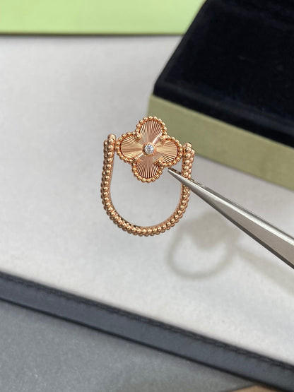 [Azure Tears]LUCKY CLOVER GOLD WENDEBARER RING