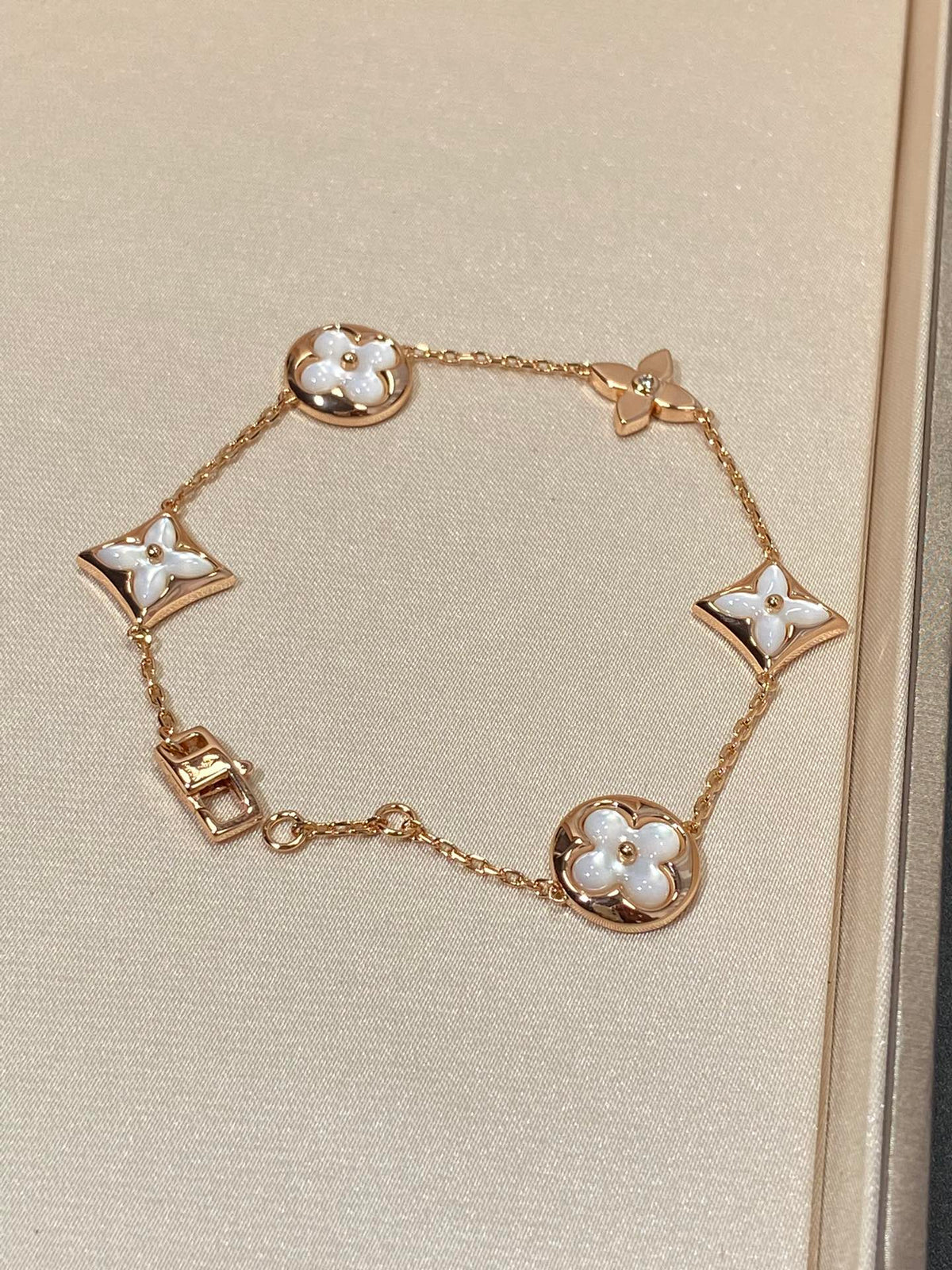 [Azure Tears]STAR AND SUN 5 MOTIF MOP ROSE GOLD BRACELET