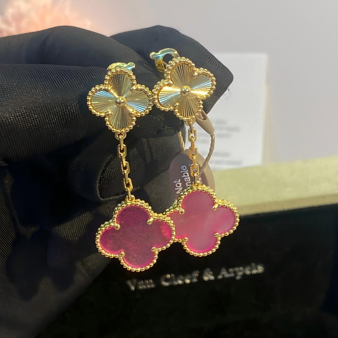[Azure Tears Jewelry]NEW CLOVER 2 MOTIF PINK ENAMEL EARRINGS