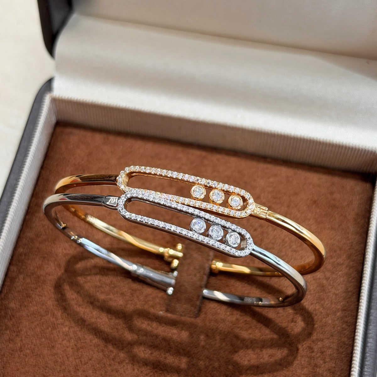 [Azure Tears]MOVE PAVÉ DIAMOND BANGLE BRACELET M