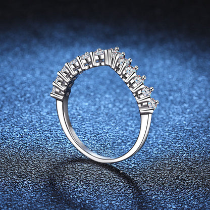 [Azure Tears] ELEGANTER V-FÖRMIGER CHEVRON MOISSANITRING