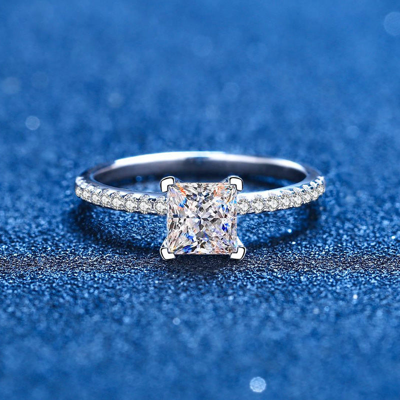 [Azure Tears] ELEGANTER VERLOBUNGSRING MIT PRINZESSINNENSCHLIFF MOISSANIT