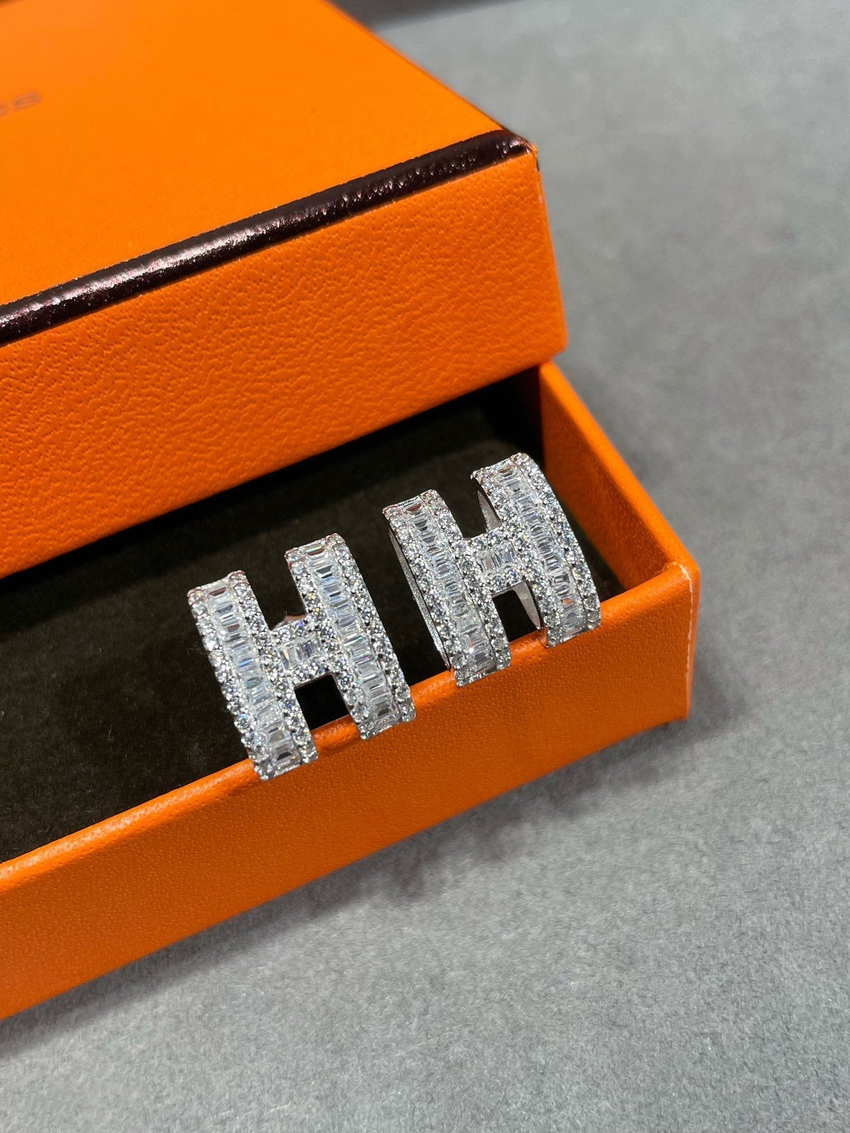 [Azure Tears]H OHRSTECKER MIT SILBERNEN DIAMANTEN