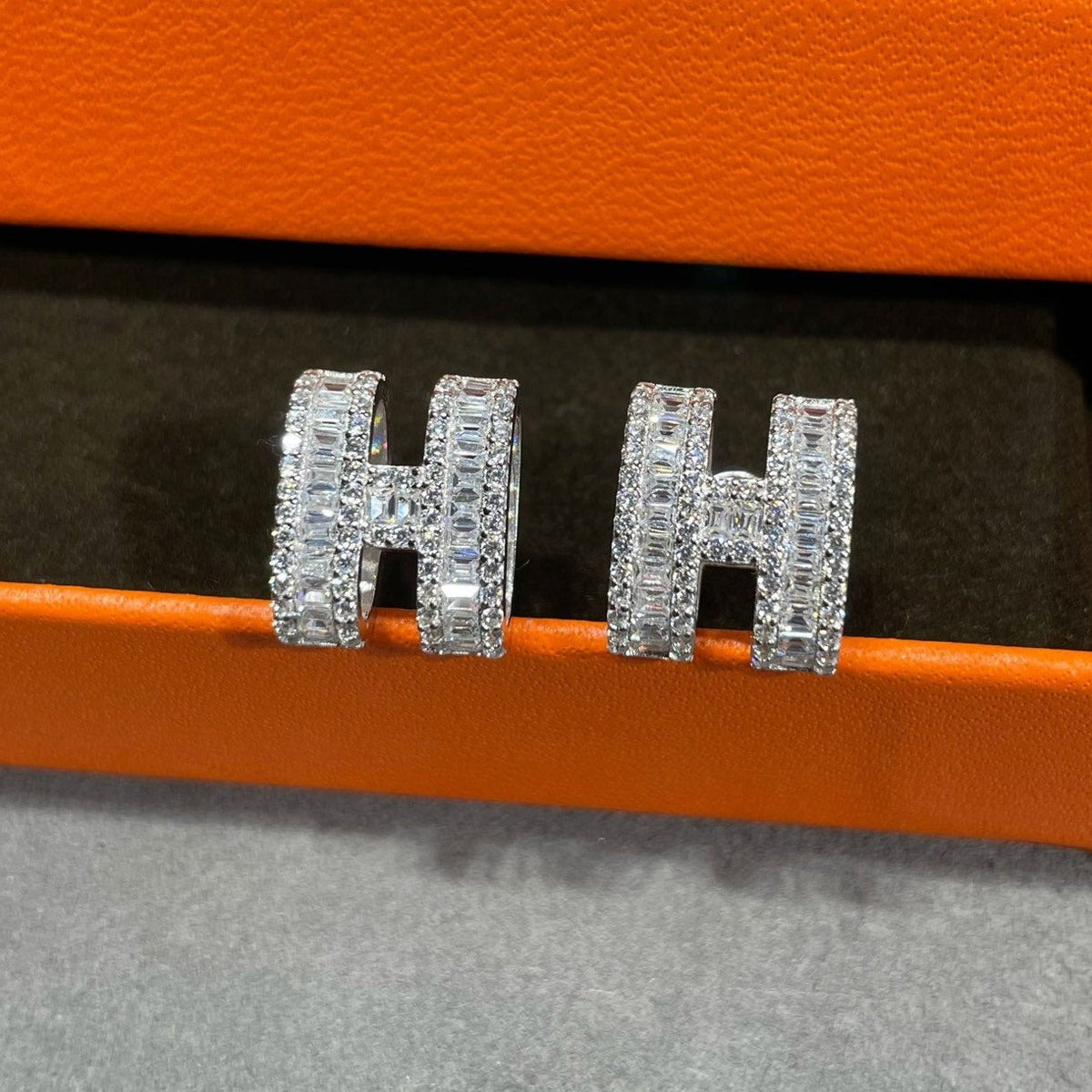 [Azure Tears]H OHRSTECKER MIT SILBERNEN DIAMANTEN