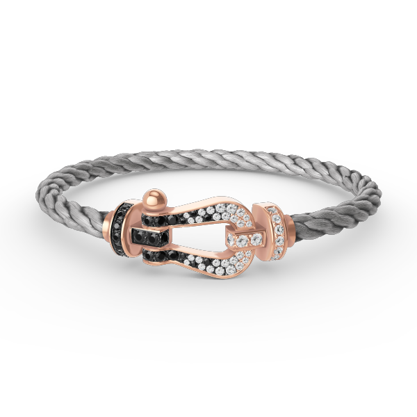 ```json
[
  {
    "Azure Tears": "[Azure Tears]FORCE LARGE HORSESHOE BLACK & WHITE DIAMOND BRACELET - ROSE GOLD"
  }
]
```