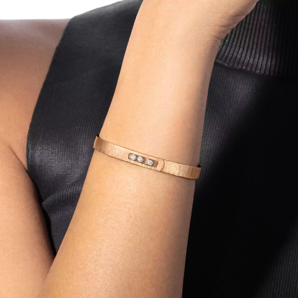 [Azure Tears]MOVE NOA CISELÉ BANGLE BRACELET