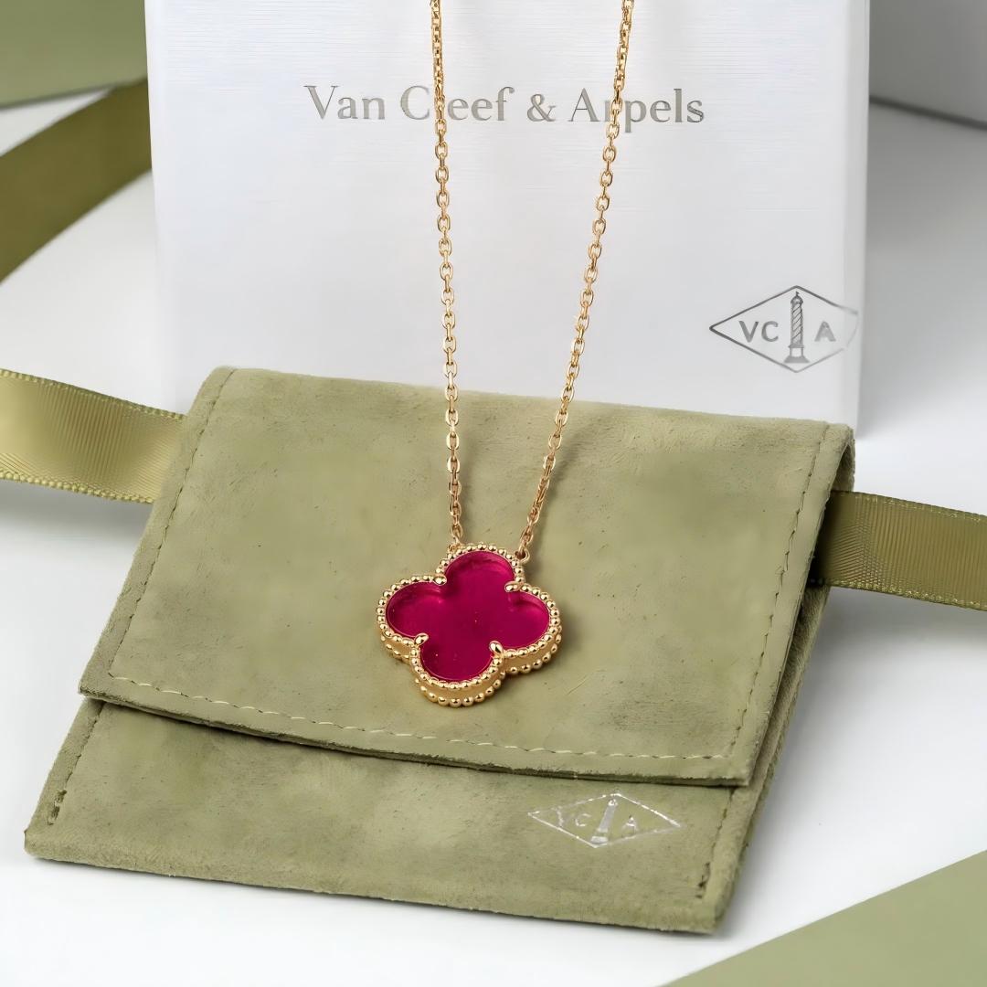 [Azure Tears Jewelry] NEW CLOVER 15MM PINK ENAMEL NECKLACE