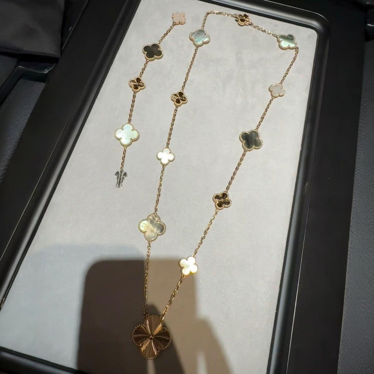 [Azure Tears] ABNEHMBARER STATEMENT-SCHMUCKSETS MIT 15 KLEEBÄTTERN - GRAUES PERLMUTT & LASER