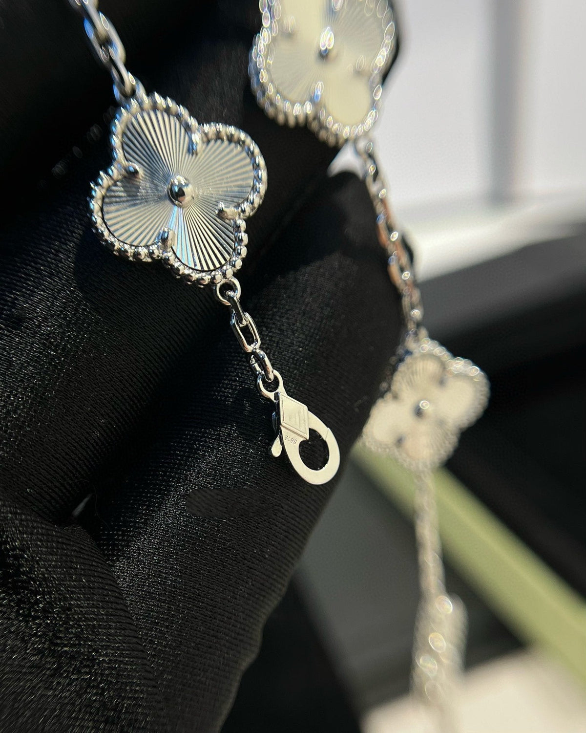 [Azure Tears]GLÜCKSKLEE 5-MOTIV-ARMBAND - LASER KOLLEKTION